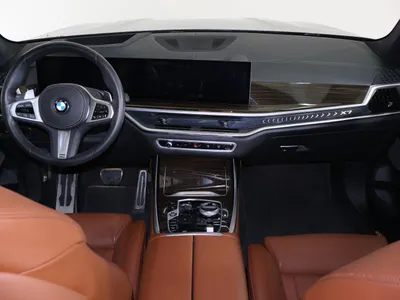 2024 BMW X Series 7 M kit