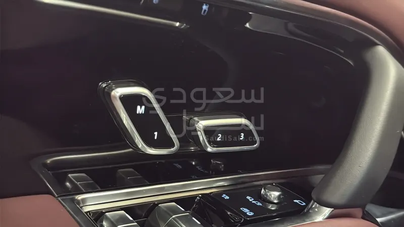 2024 لاند روفر رينج روفر اتش اس اي