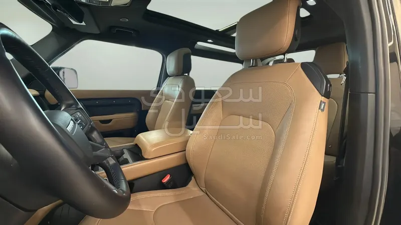 2025 لاند روفر ديفيندر اكس داينمك
