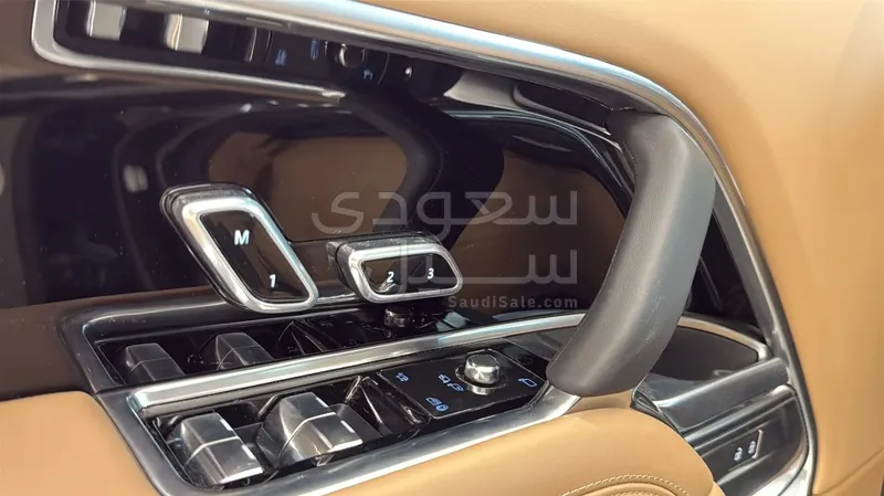 2025 لاند روفر رينج روفر اتش اس اي