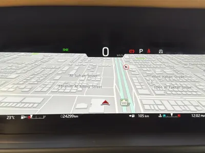 2025 لاند روفر ديفيندر اتش اس اي