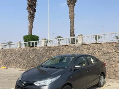 2021 تويوتا ياريس