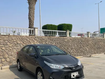 2021 تويوتا ياريس