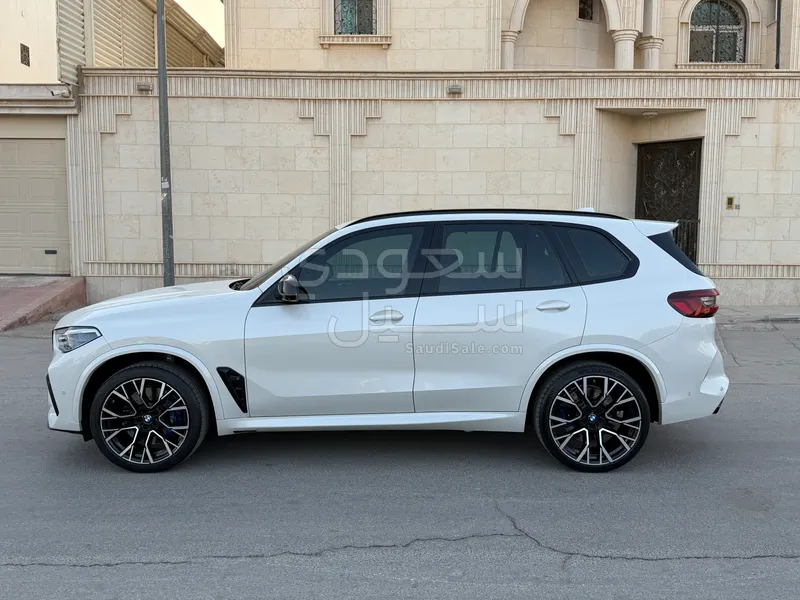 2021 بي ام دبليو الفئة اكس 5 إم كومبيتيشن