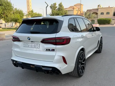 2021 بي ام دبليو الفئة اكس 5 إم كومبيتيشن