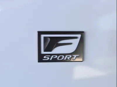2025 لكزس إل إكس 600 إف