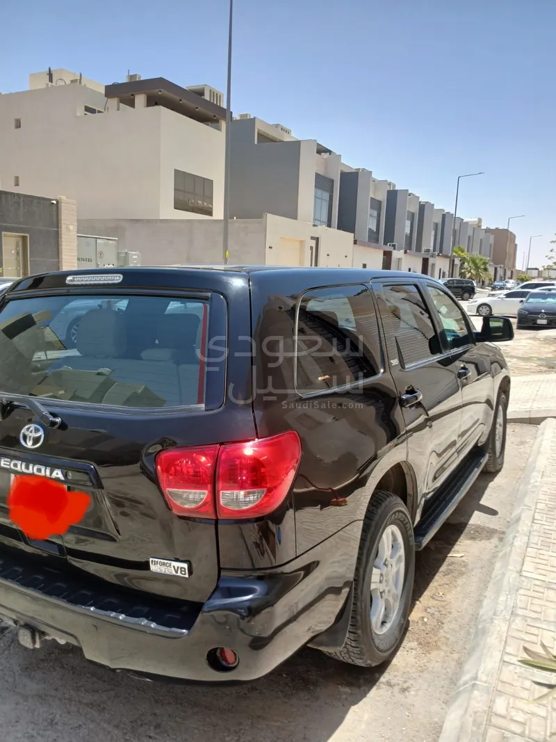 2016 تويوتا سكويا اس ار 5