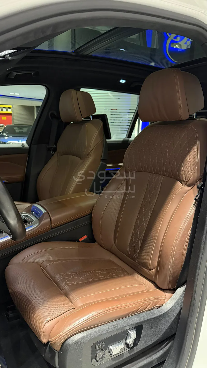 2020 بي ام دبليو الفئة اكس 7 إم كت