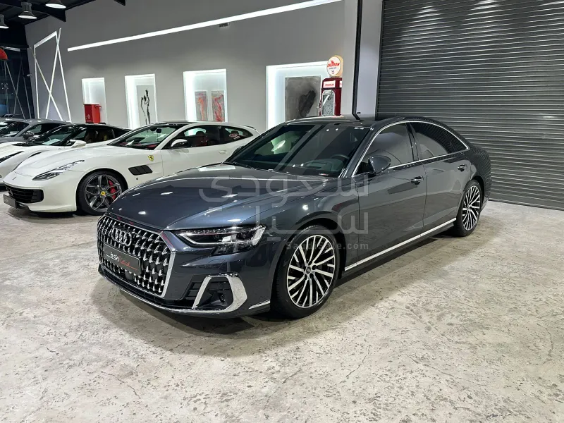 2025 اودي اي 8