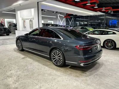 2025 اودي اي 8