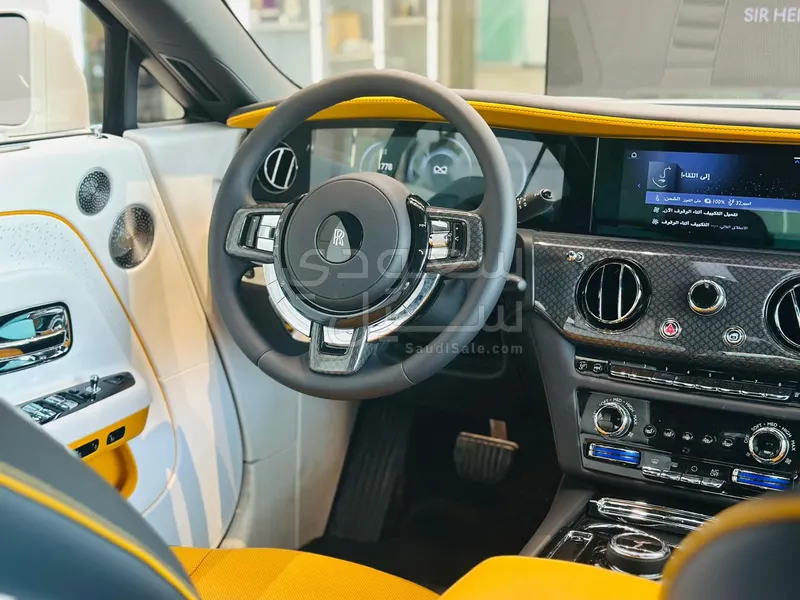 2025 رولز رويس سبيكتر بلاك بادج