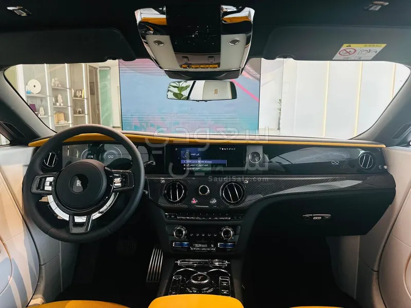 2025 رولز رويس سبيكتر بلاك بادج