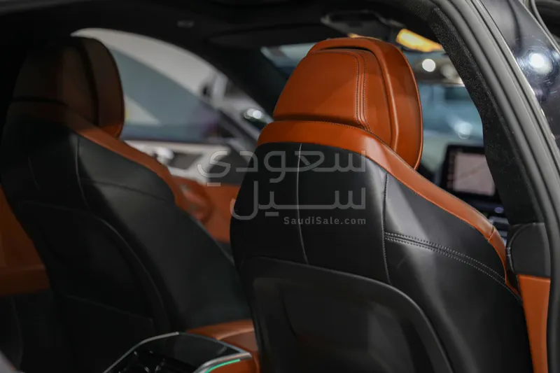 2023 بي ام دبليو الفئة الثامنة 840 أي إم
