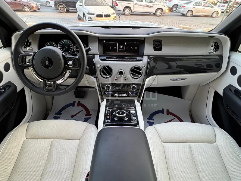 2023 Rolls-Royce Cullinan Black Badge
