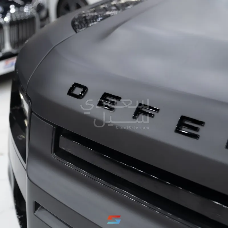 2025 Land Rover Defender 110