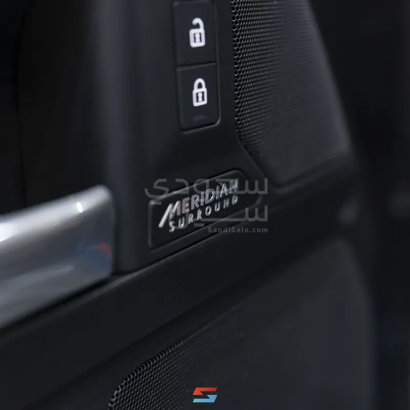 2025 Land Rover Defender 110