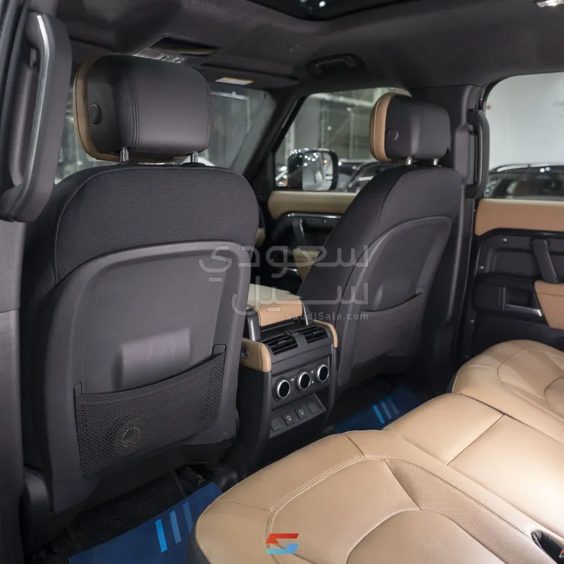2025 Land Rover Defender 110