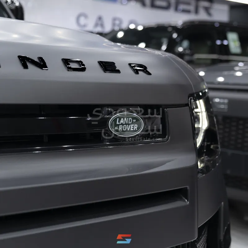 2025 Land Rover Defender 110