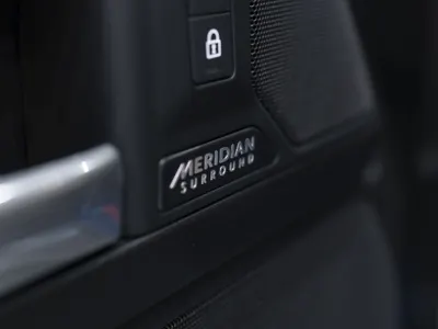 2025 Land Rover Defender 110