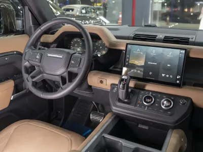 2025 Land Rover Defender 110