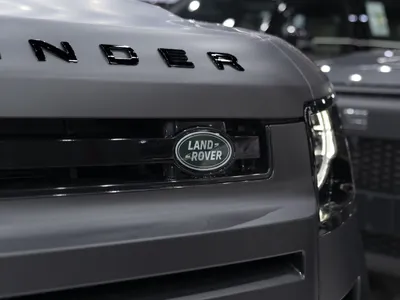 2025 Land Rover Defender 110