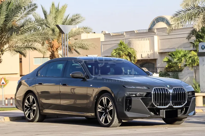 2023 بي ام دبليو الفئة السابعة 740أي