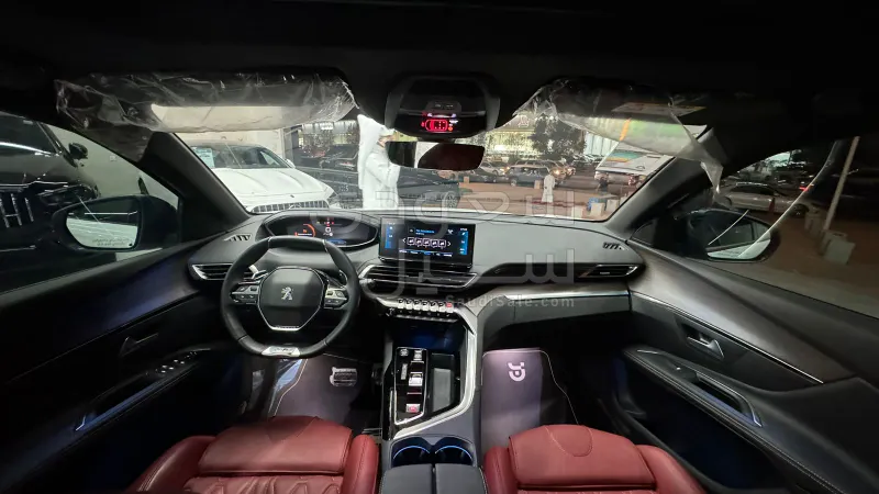 2025 Peugeot 5008 GT Line