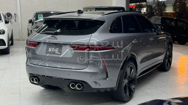 2024 Jaguar F-Pace SVR