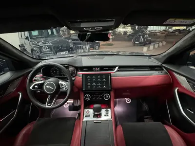 2024 Jaguar F-Pace SVR