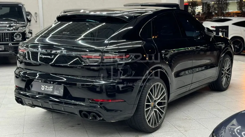 2020 Porsche Cayenne S Coupe