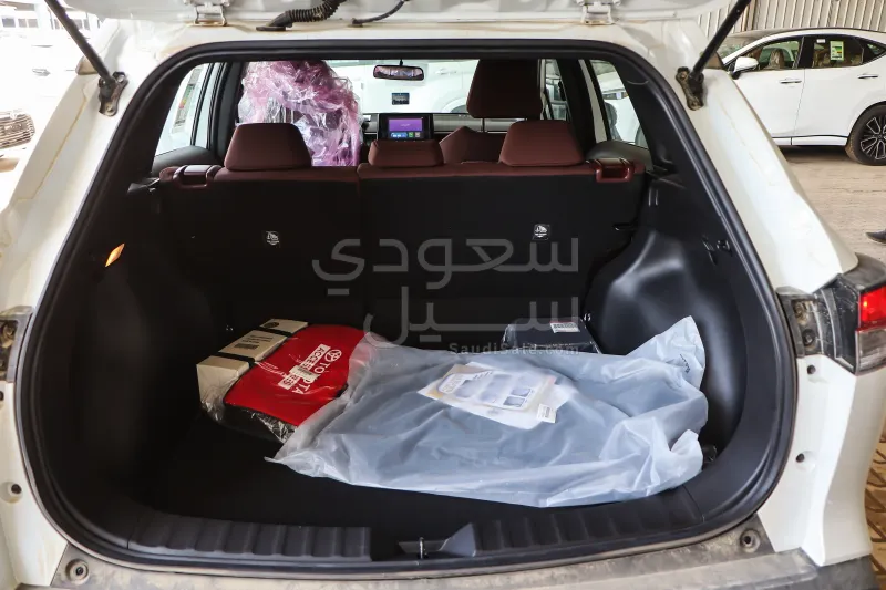 2025 تويوتا كورولا كروس
