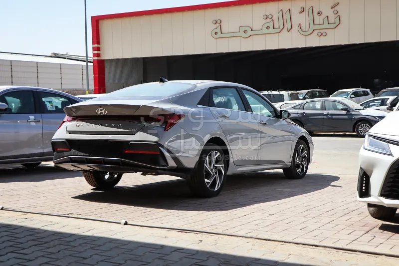 2025 هيونداي النترا