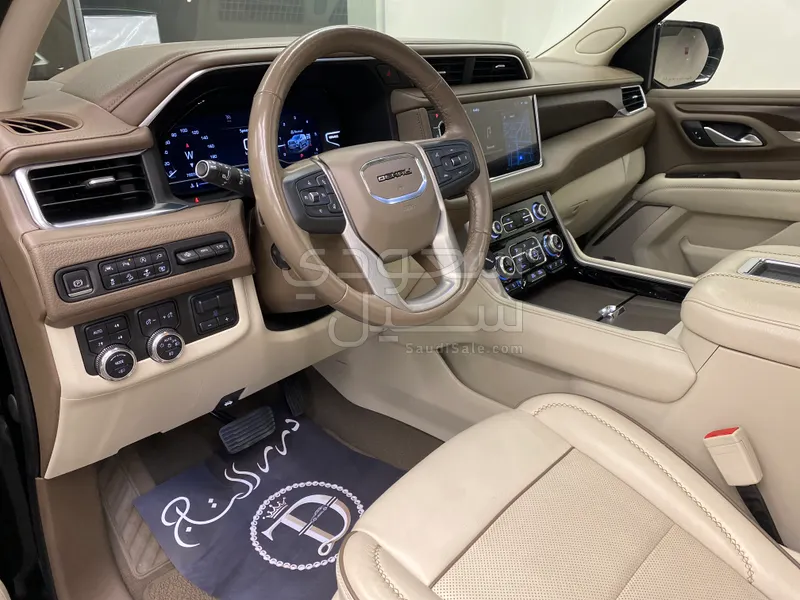 2022 GMC Yukon Denali XL