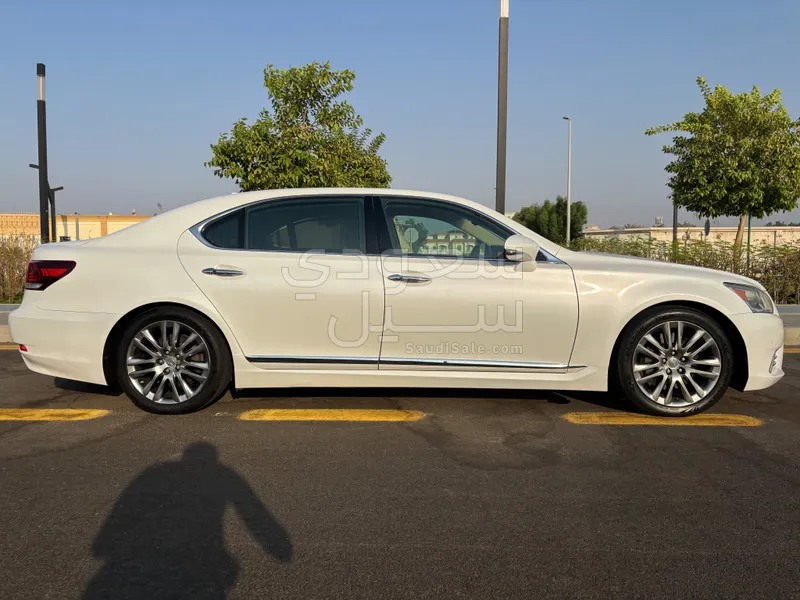 2013 Lexus LS 460 L