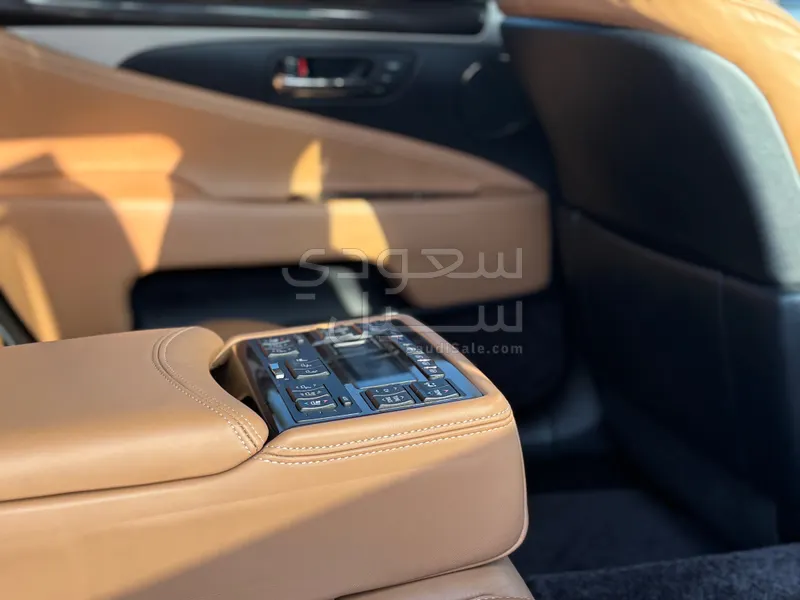 2013 Lexus LS 460 L