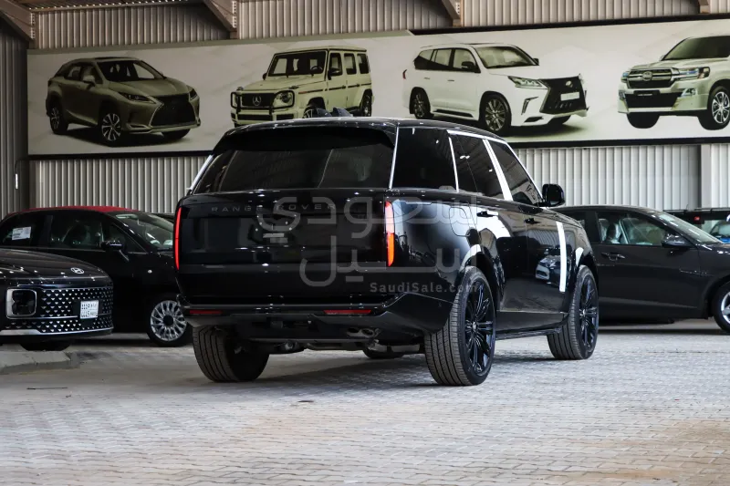 2025 Land Rover Range Rover Vogue SE
