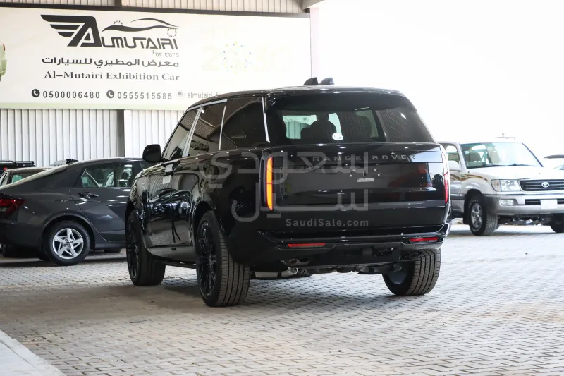 2025 Land Rover Range Rover Vogue SE