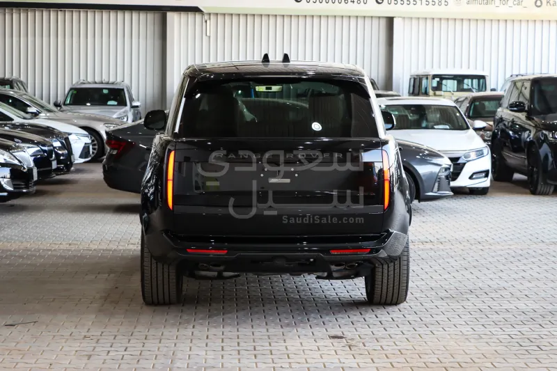 2025 Land Rover Range Rover Vogue SE