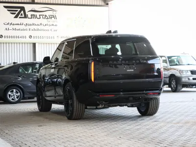 2025 Land Rover Range Rover Vogue SE