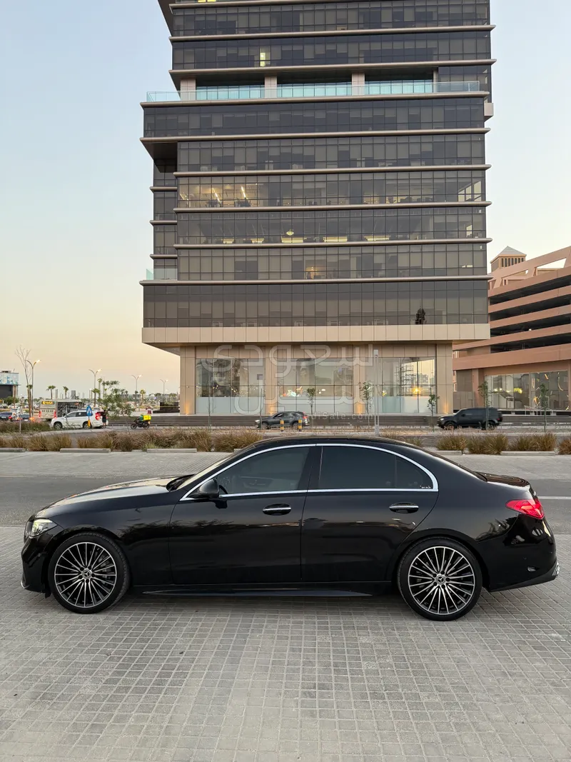 2023 مرسيدس - بنز سي 200 أي إم جي