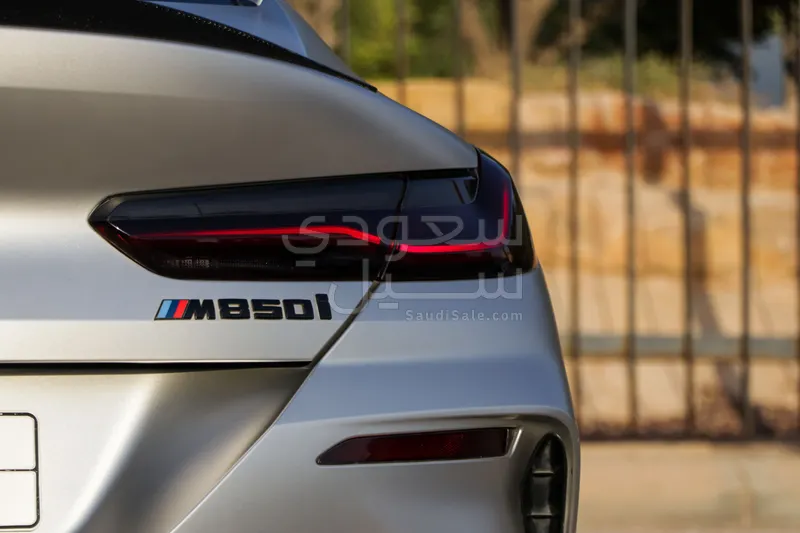 2020 بي ام دبليو الفئة الثامنة إم 850 أي