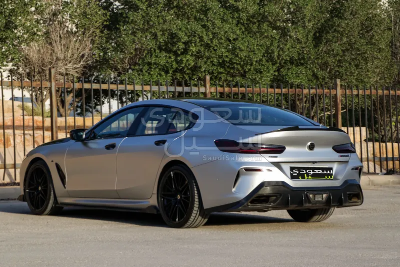 2020 بي ام دبليو الفئة الثامنة إم 850 أي