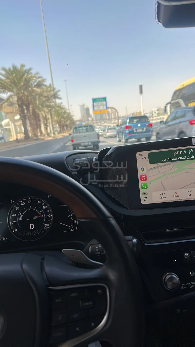 2023 لكزس جي إس 350