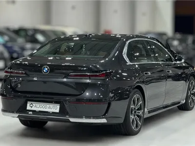 2026 بي ام دبليو الفئة السابعة 735أي
