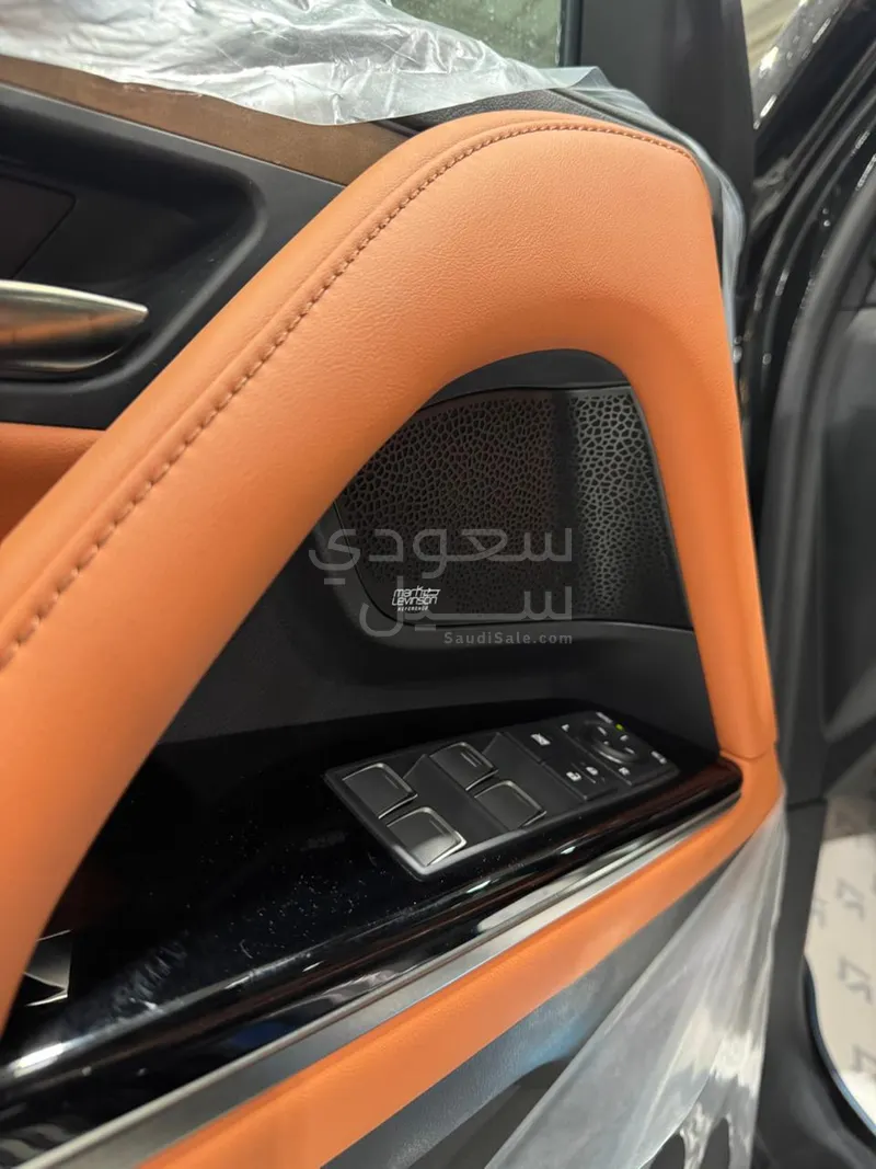2025 لكزس إل إكس 600 vip بلاك بكج