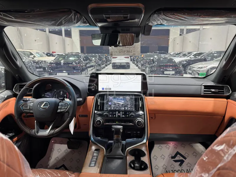 2025 لكزس إل إكس 600 vip بلاك بكج
