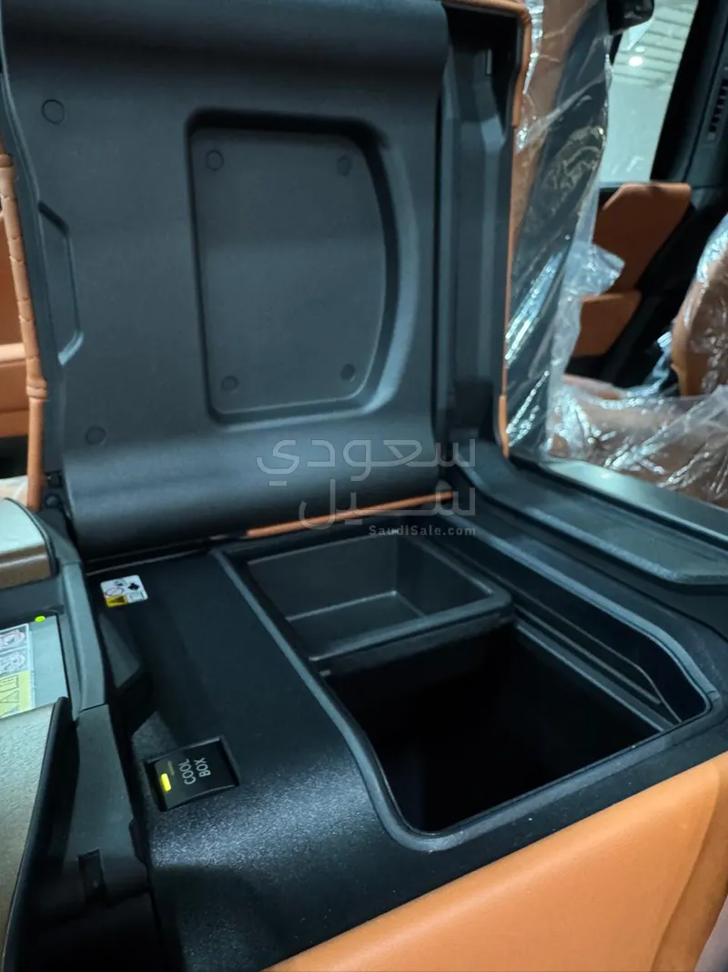 2025 لكزس إل إكس 600 vip بلاك بكج