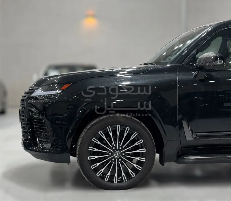 2025 لكزس إل إكس 600 vip بلاك بكج