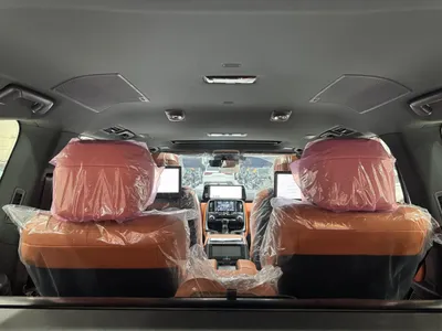 2025 لكزس إل إكس 600 vip بلاك بكج