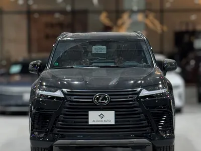 2025 لكزس إل إكس 600 vip بلاك بكج